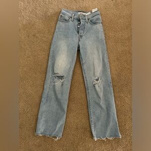 Levi’s - Ribcage Straight 24